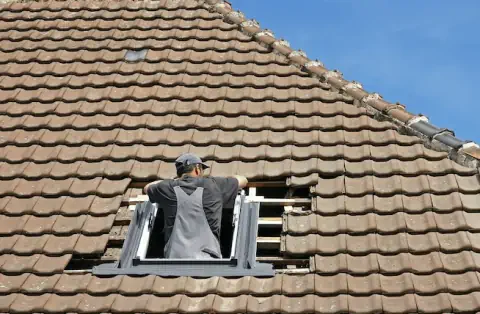 Pose de velux - Yvré-le-Pôlin